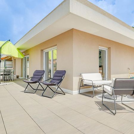 Spacieux Rooftop Parking, Terrasse Ensoleillee Menton Kültér fotó